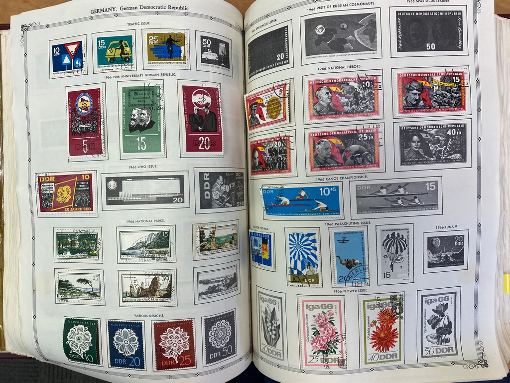 Stamp Albums Hingeless-Norway 1945-1960