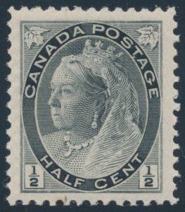Lot 59, Canada 1898 half cent black Queen Victoria Numeral, XF NH, sold for C$140